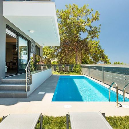Nisos Villa, Pool & Heated Spawhirlpool, Walking To Beach, By Thinkvilla Sfáka エクステリア 写真