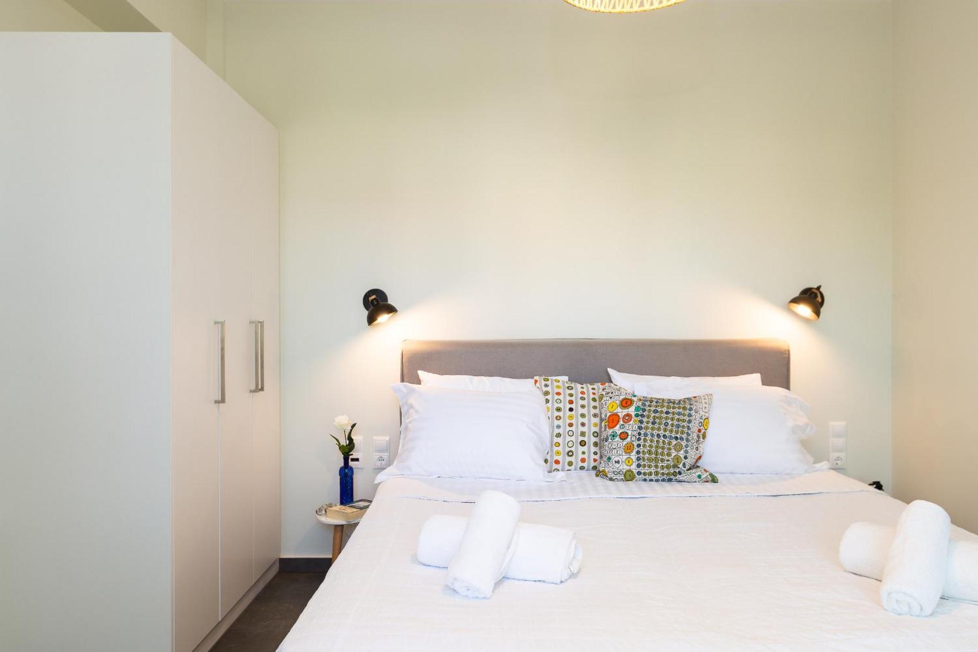Nisos Villa, Pool & Heated Spawhirlpool, Walking To Beach, By Thinkvilla Sfáka エクステリア 写真
